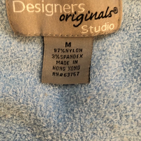 Designers Studio Originals light blue V neck - Picture 5 of 5